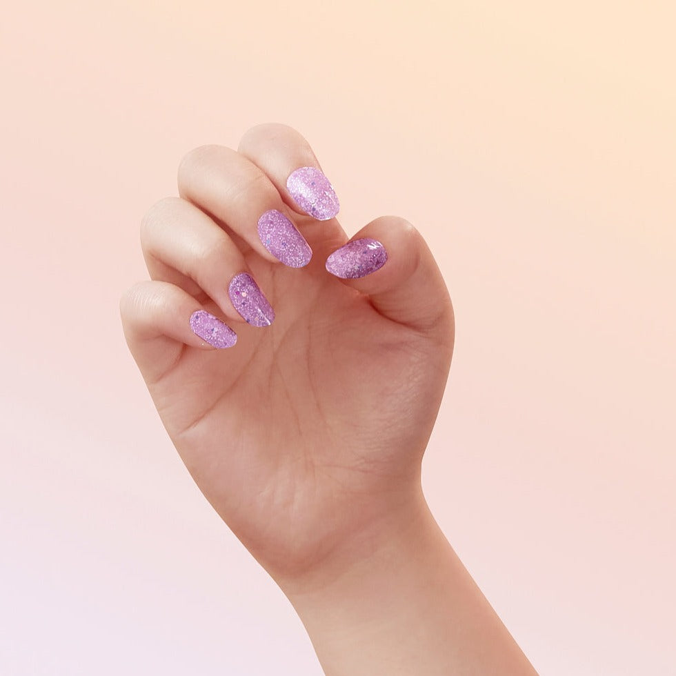 hands modeling PRESS + SET™ Gel Nail Wrap in Ube Glowie